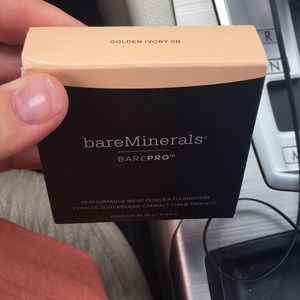 Bareminerals Barepro powder foundation